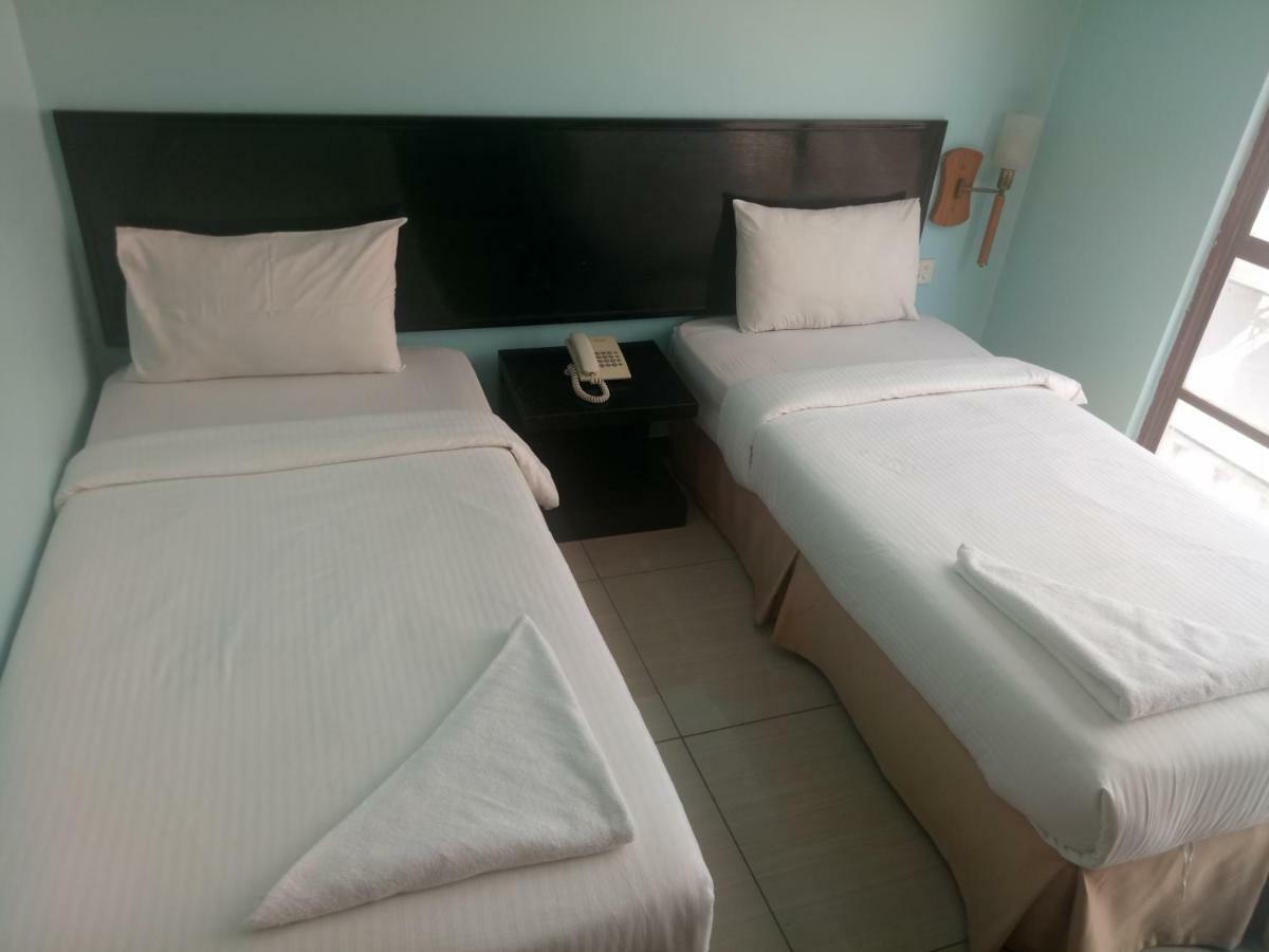 Hotel Sri Sutra Sunway Mentari Petaling Jaya Exterior photo