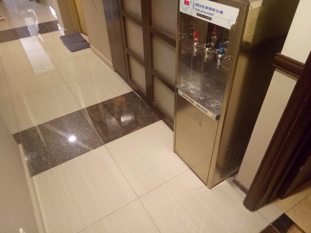 Hotel Sri Sutra Sunway Mentari Petaling Jaya Exterior photo