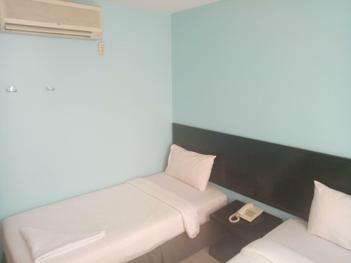 Hotel Sri Sutra Sunway Mentari Petaling Jaya Exterior photo