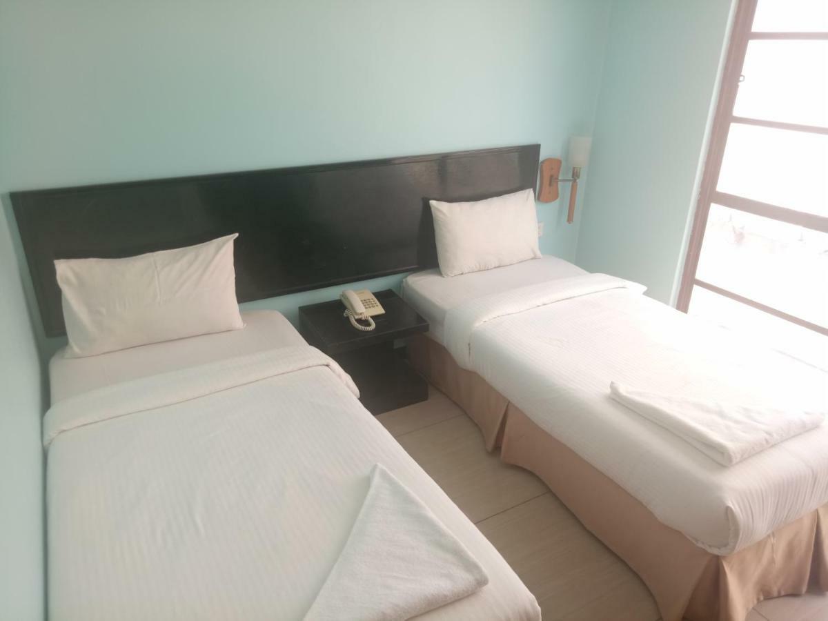 Hotel Sri Sutra Sunway Mentari Petaling Jaya Exterior photo